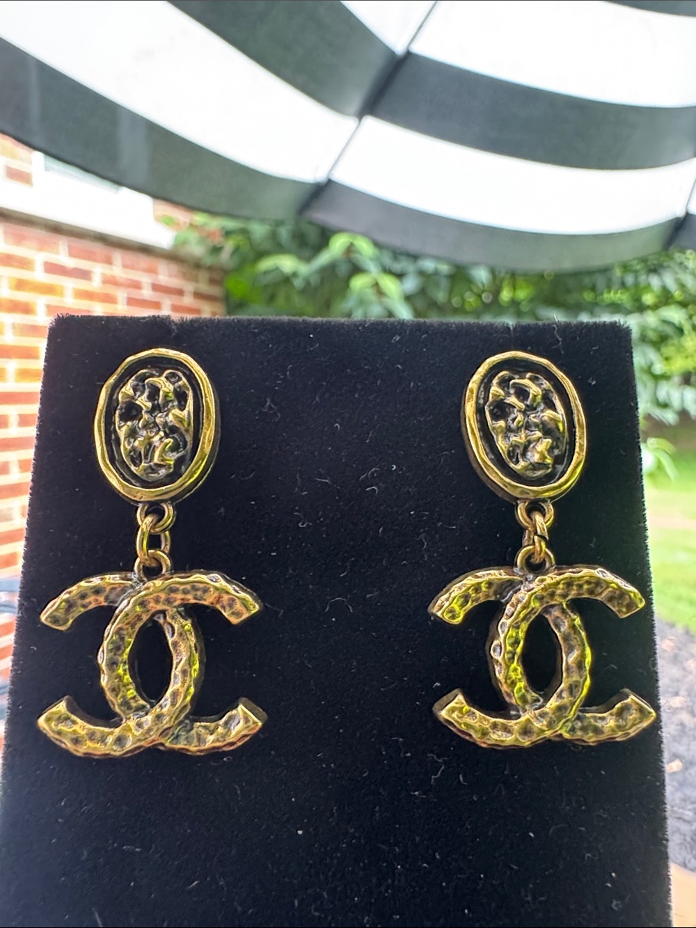 Earrings antique Gold-Tone Textured Drop Earrings - Picture 2 of 4